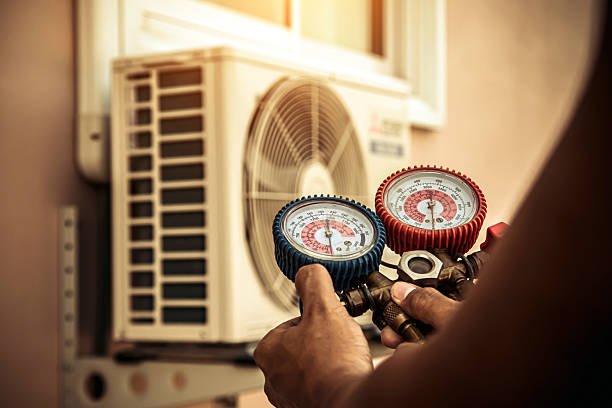 Professional Hvac technician working in Loveland, OH